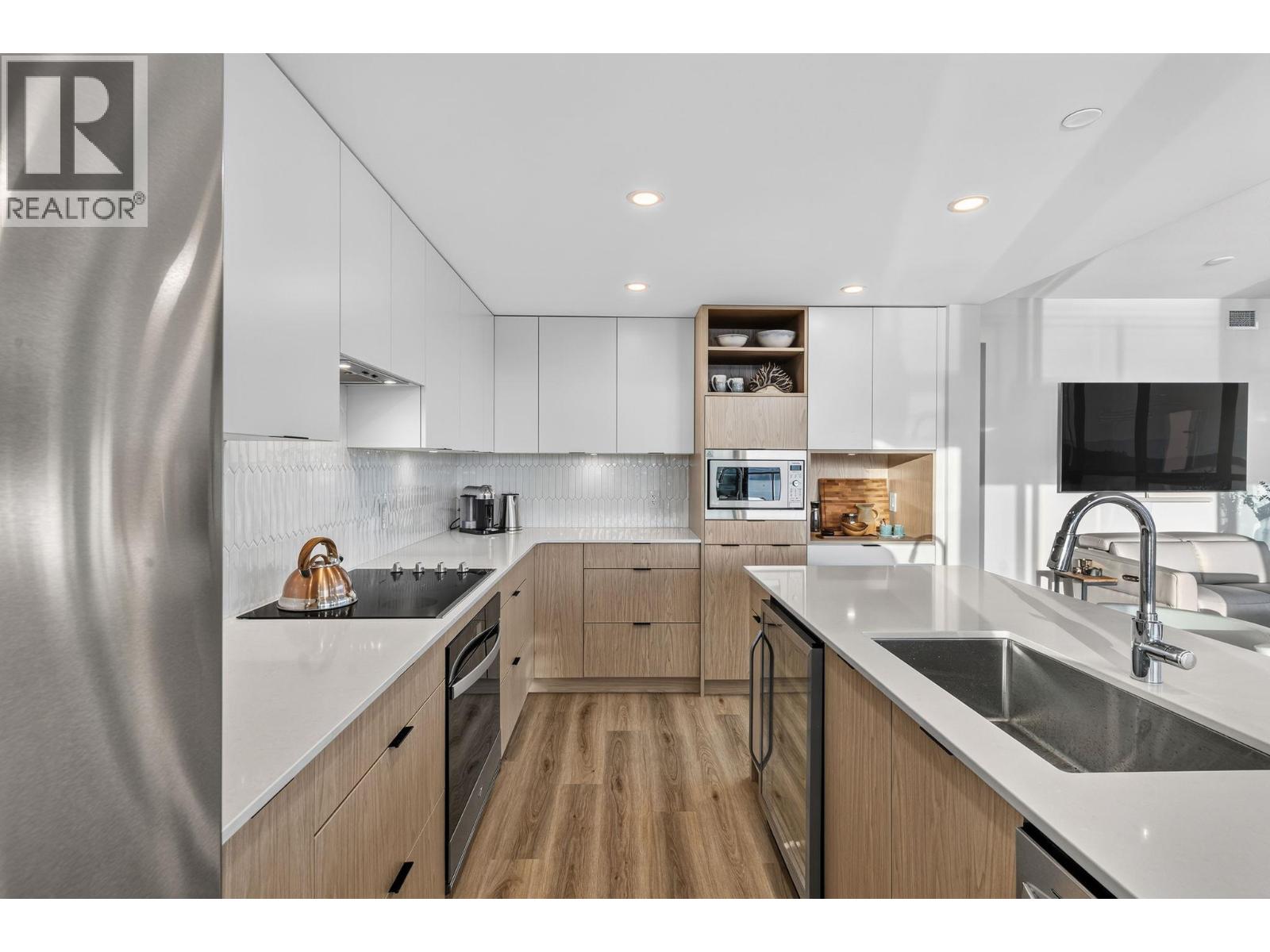 3202 1488 Bertram Street, Kelowna