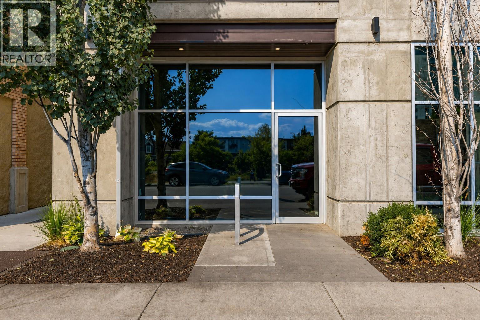 102 1350 St Paul Street, Kelowna