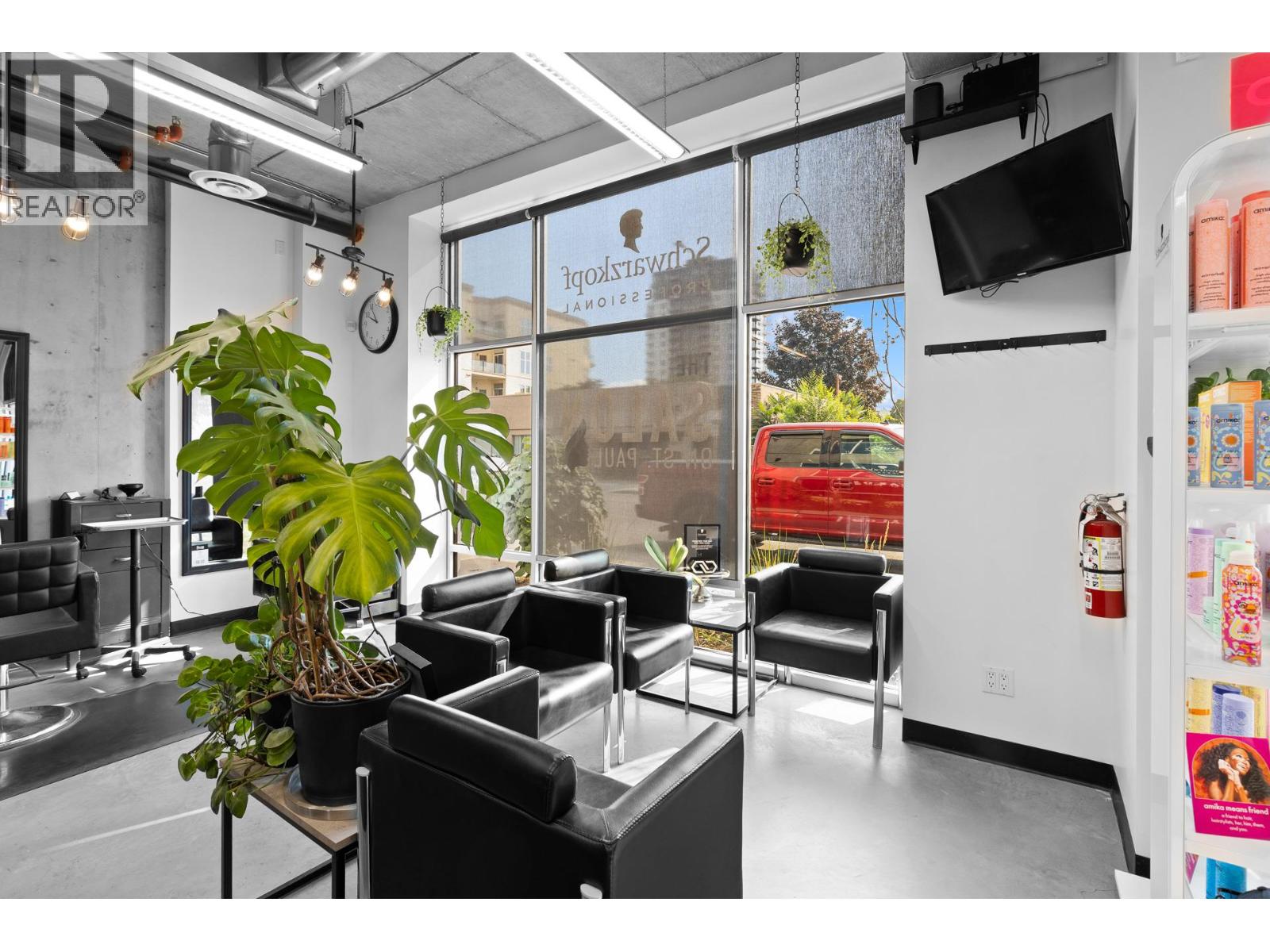 102 1350 St Paul Street, Kelowna