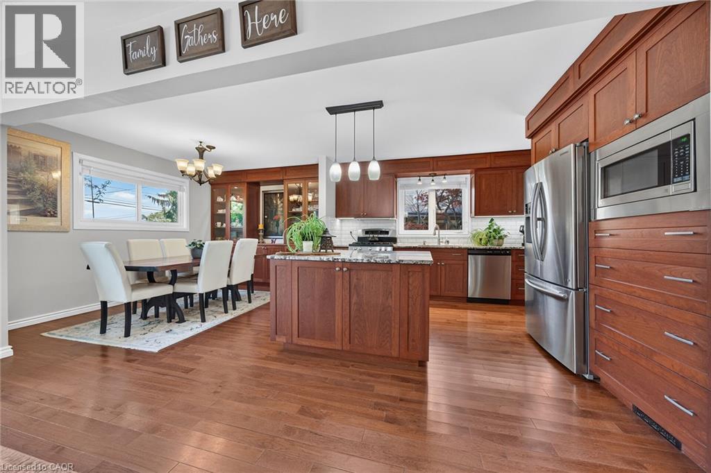 8399 DICKENSON Road E - 10