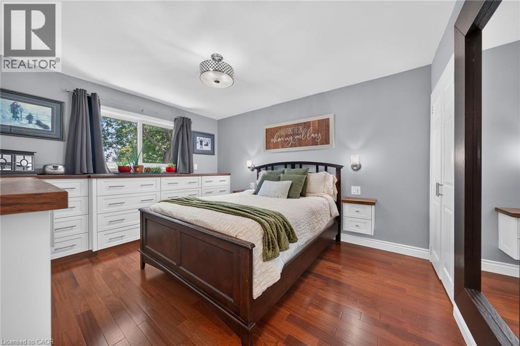 8399 DICKENSON Road E - 19