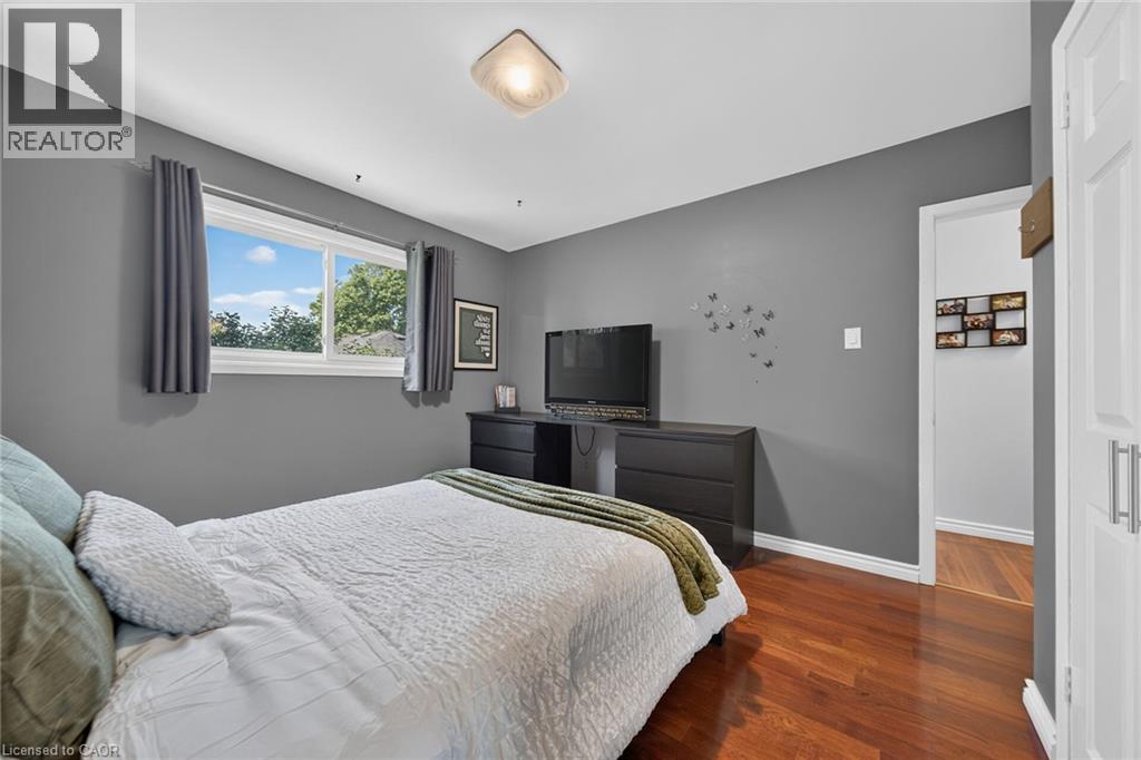 8399 DICKENSON Road E - 22