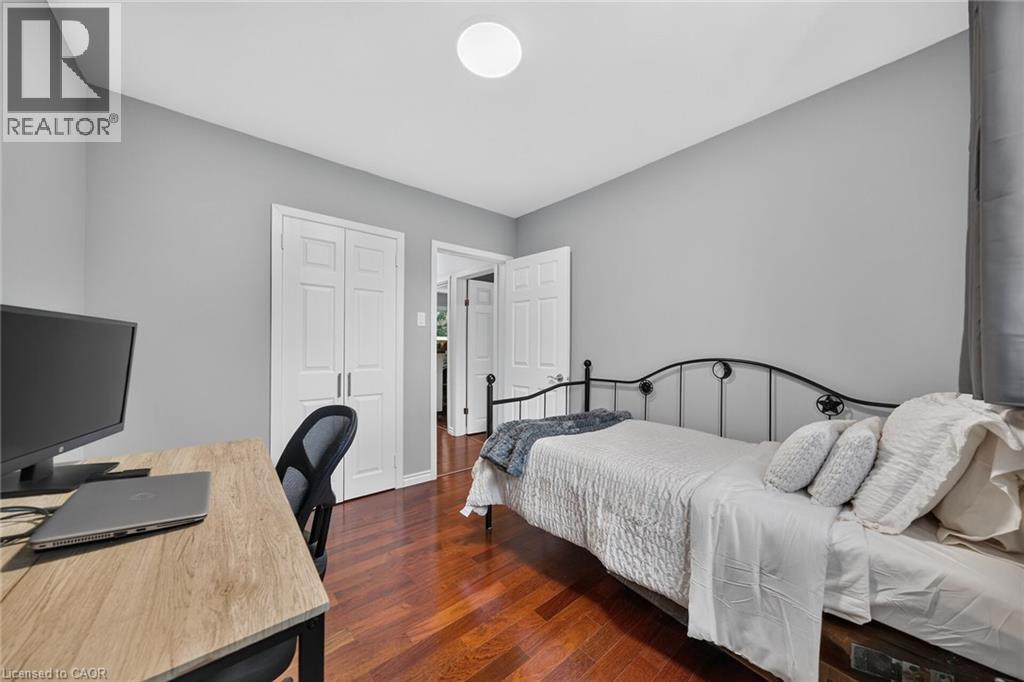 8399 DICKENSON Road E - 27