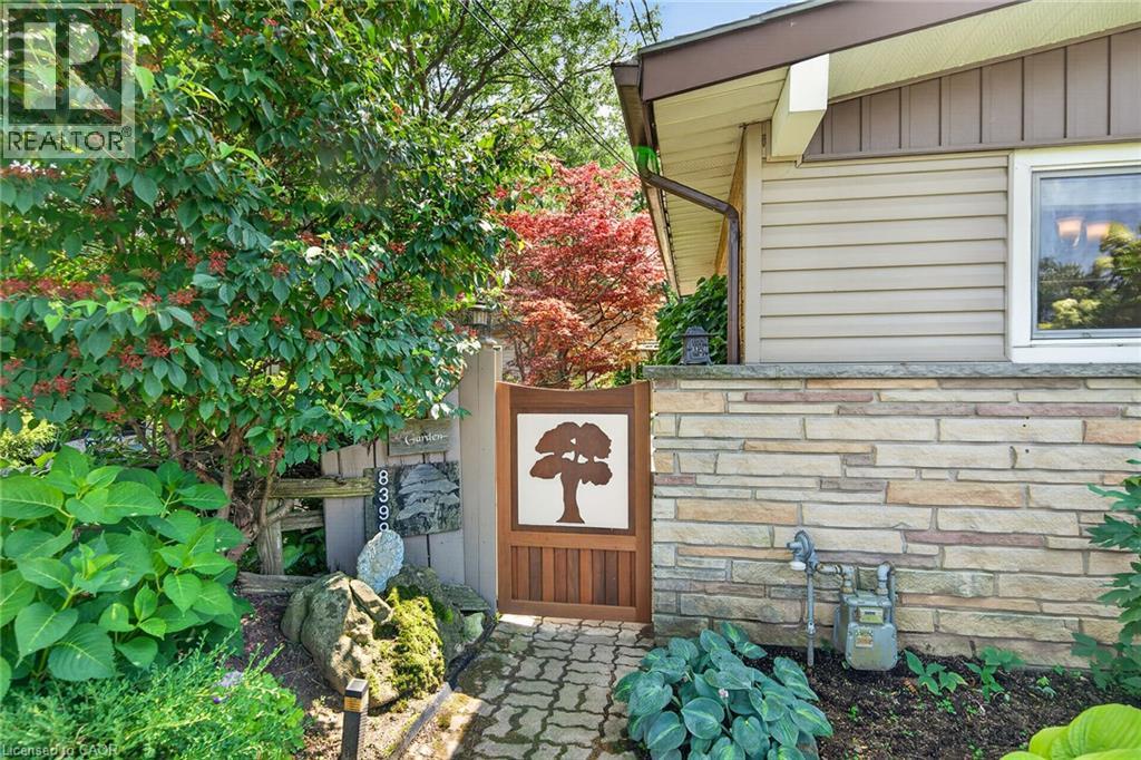 8399 DICKENSON Road E - 7