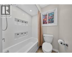 8399 Dickenson Road E, Mount Hope, ON L0R1W0 Photo 24