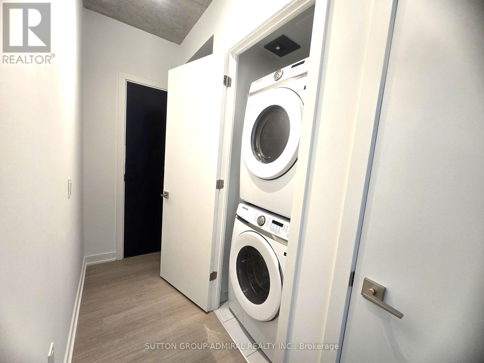 #2202 284 KING STREET E - 17