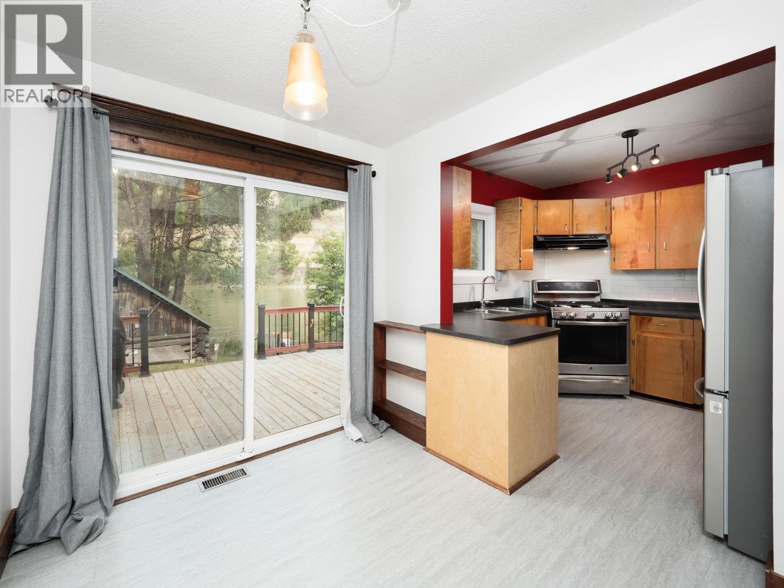 2688 INLANDER STREET - 15