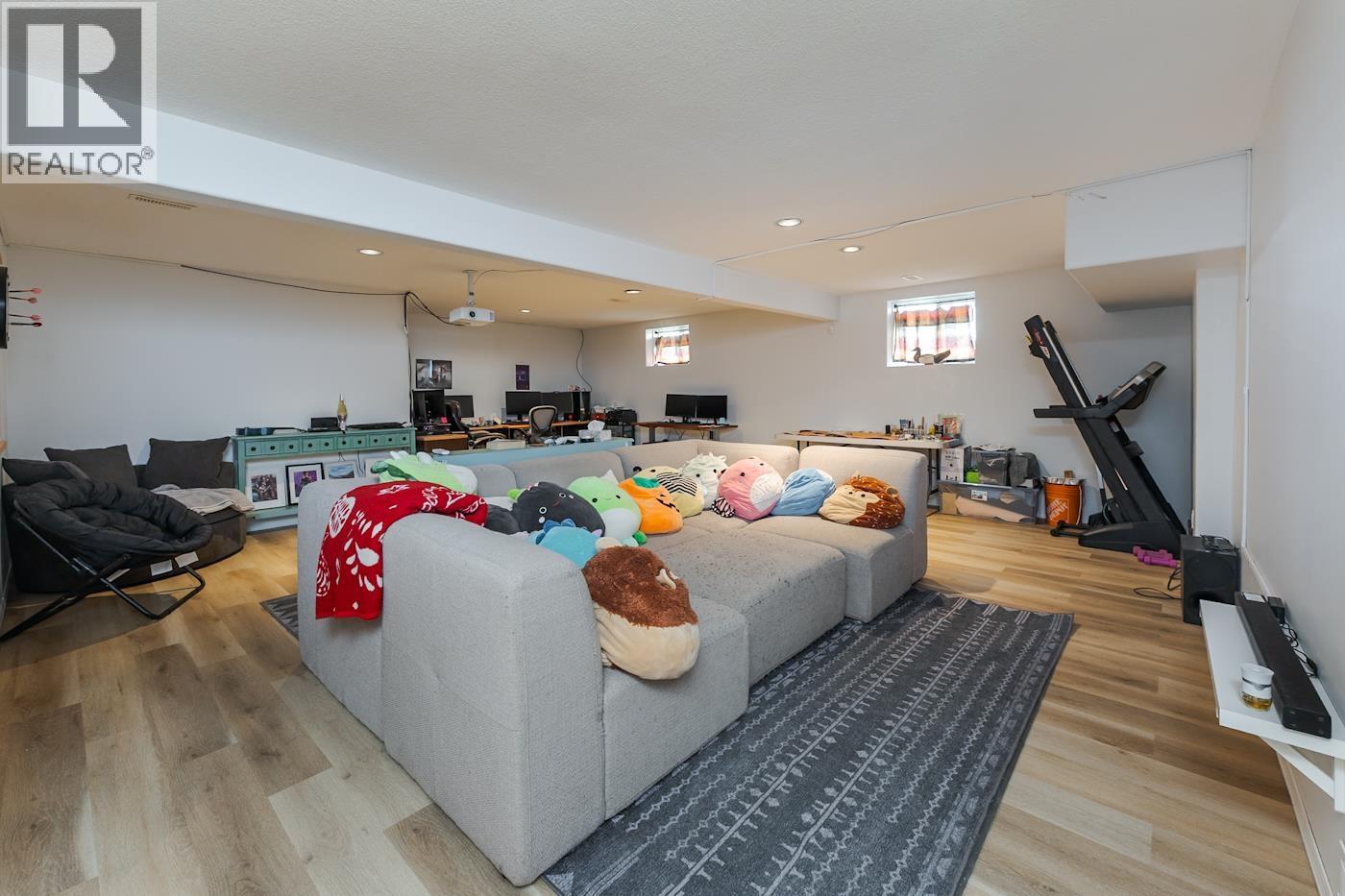 5463 HEYER ROAD - 22