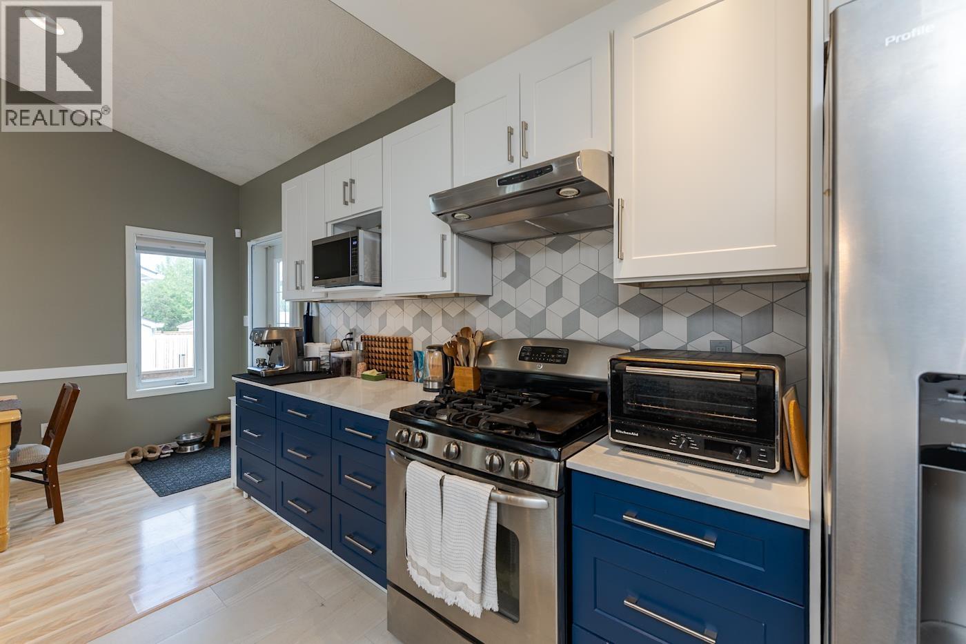 5463 HEYER ROAD - Image 8