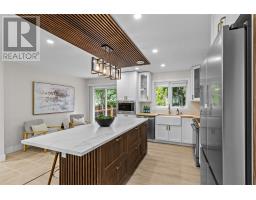 77 Penney Crescent thumbnail 13