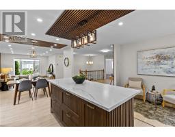 77 Penney Crescent thumbnail 14