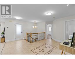77 Penney Crescent thumbnail 5