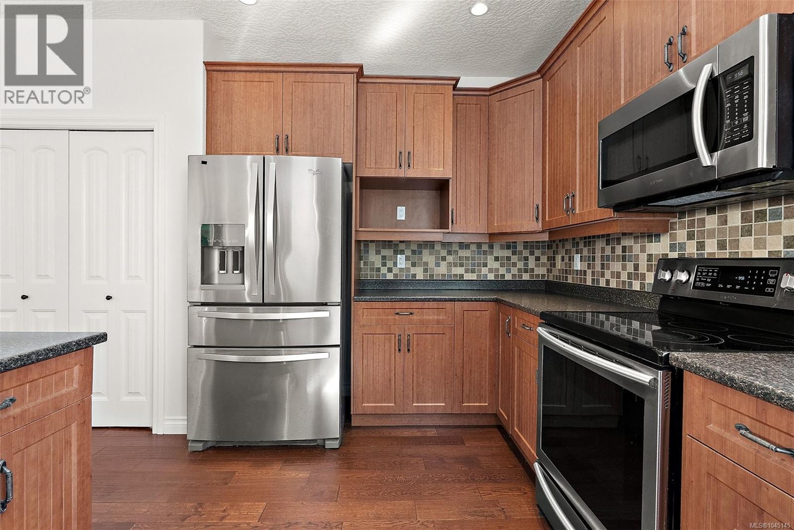 2399 Caffery Pl - 16