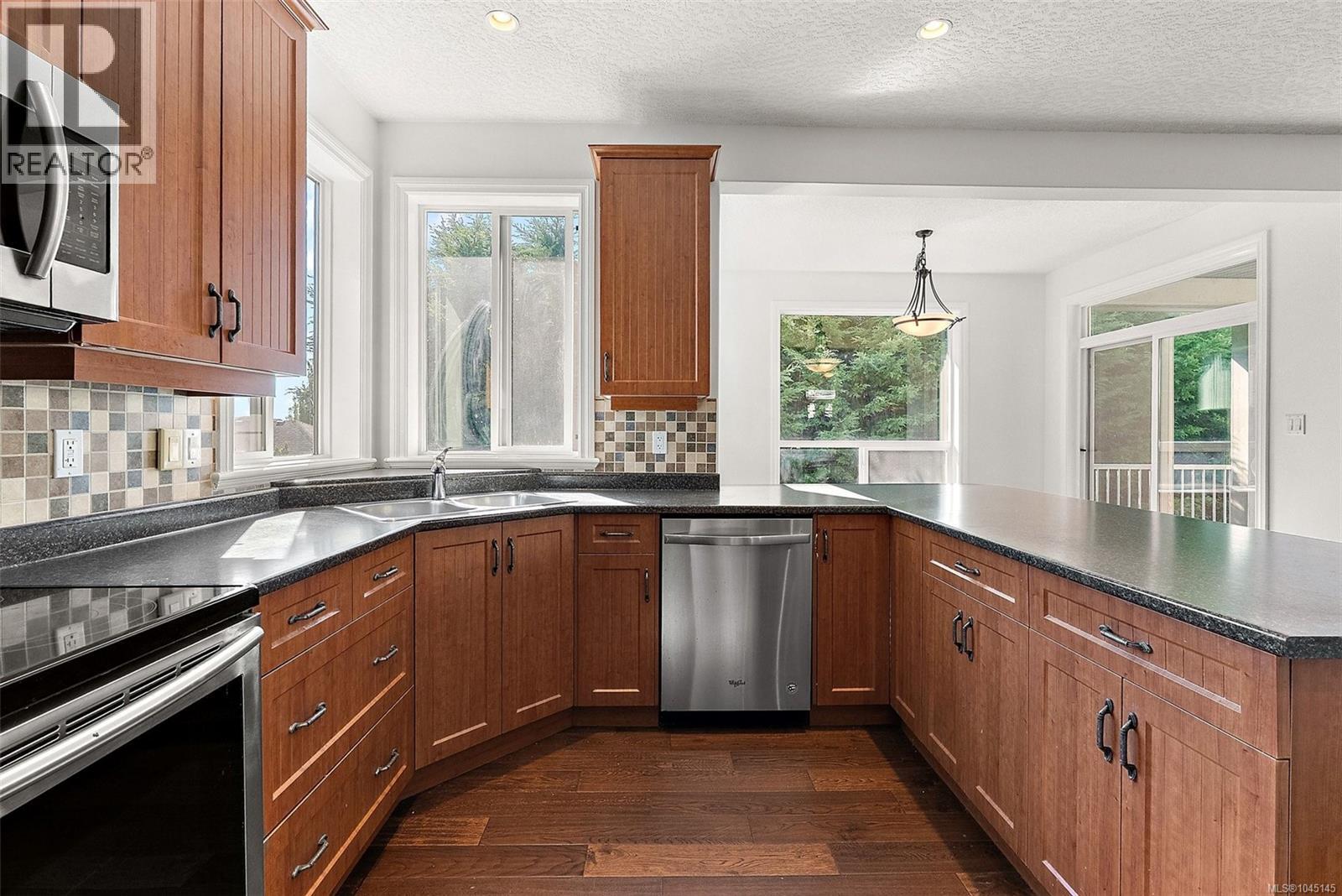 2399 Caffery Pl - 15