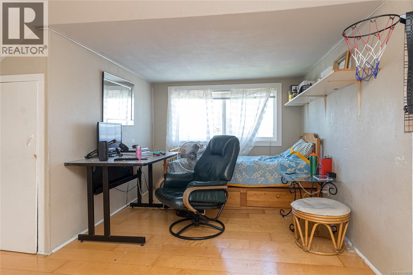 514 Nicol St - 19