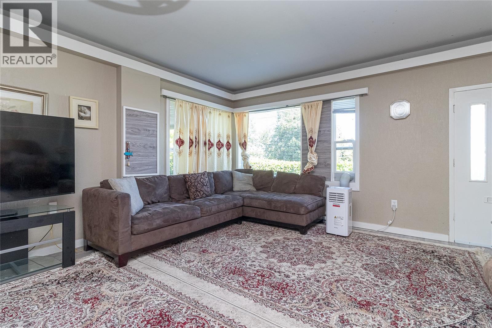 514 Nicol St - 5