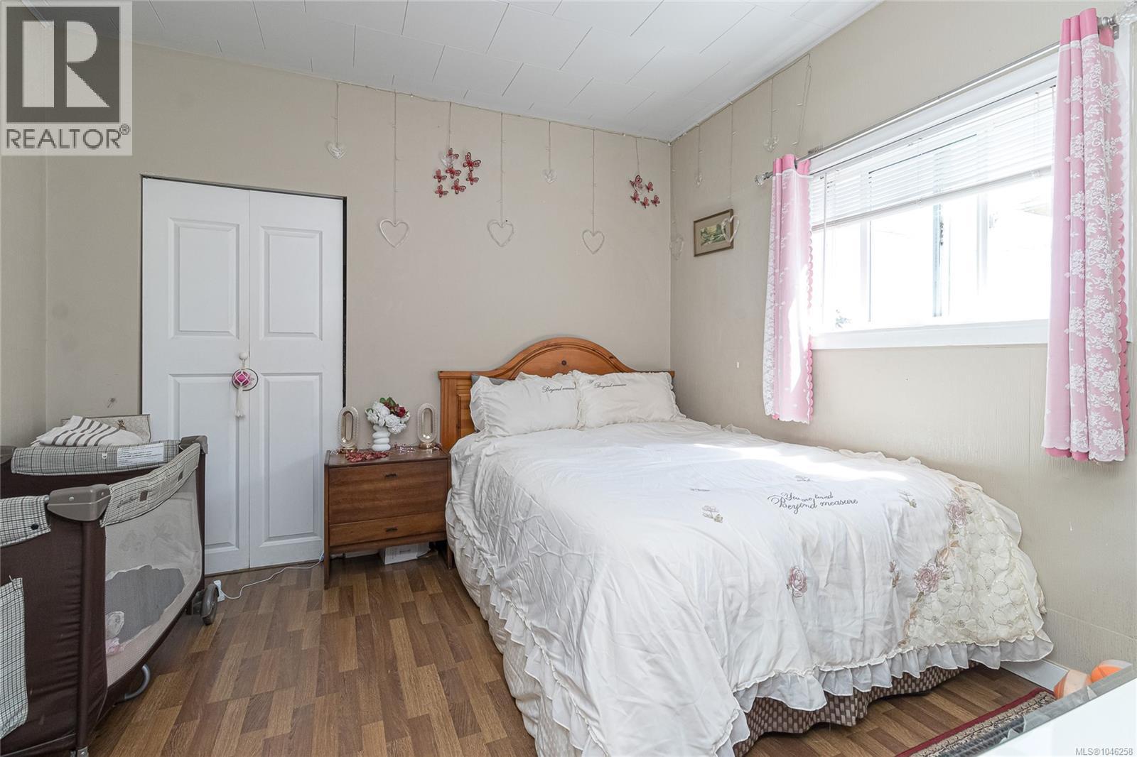 514 Nicol St - 13