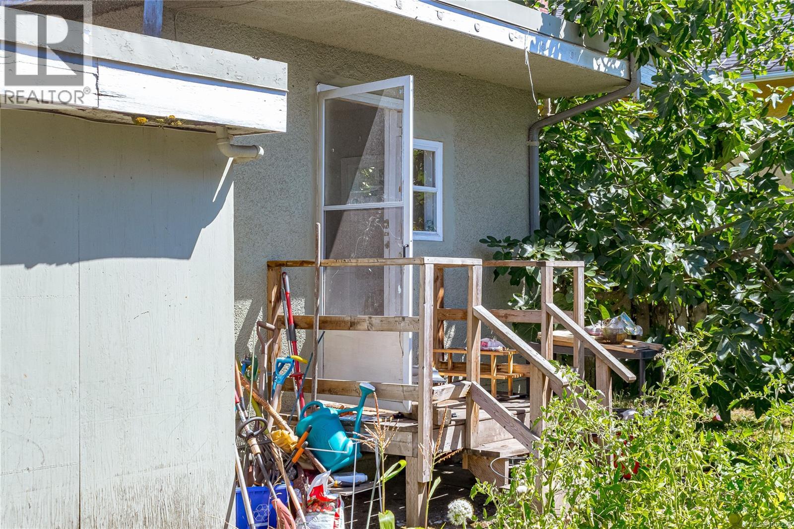 514 Nicol St - Image 26