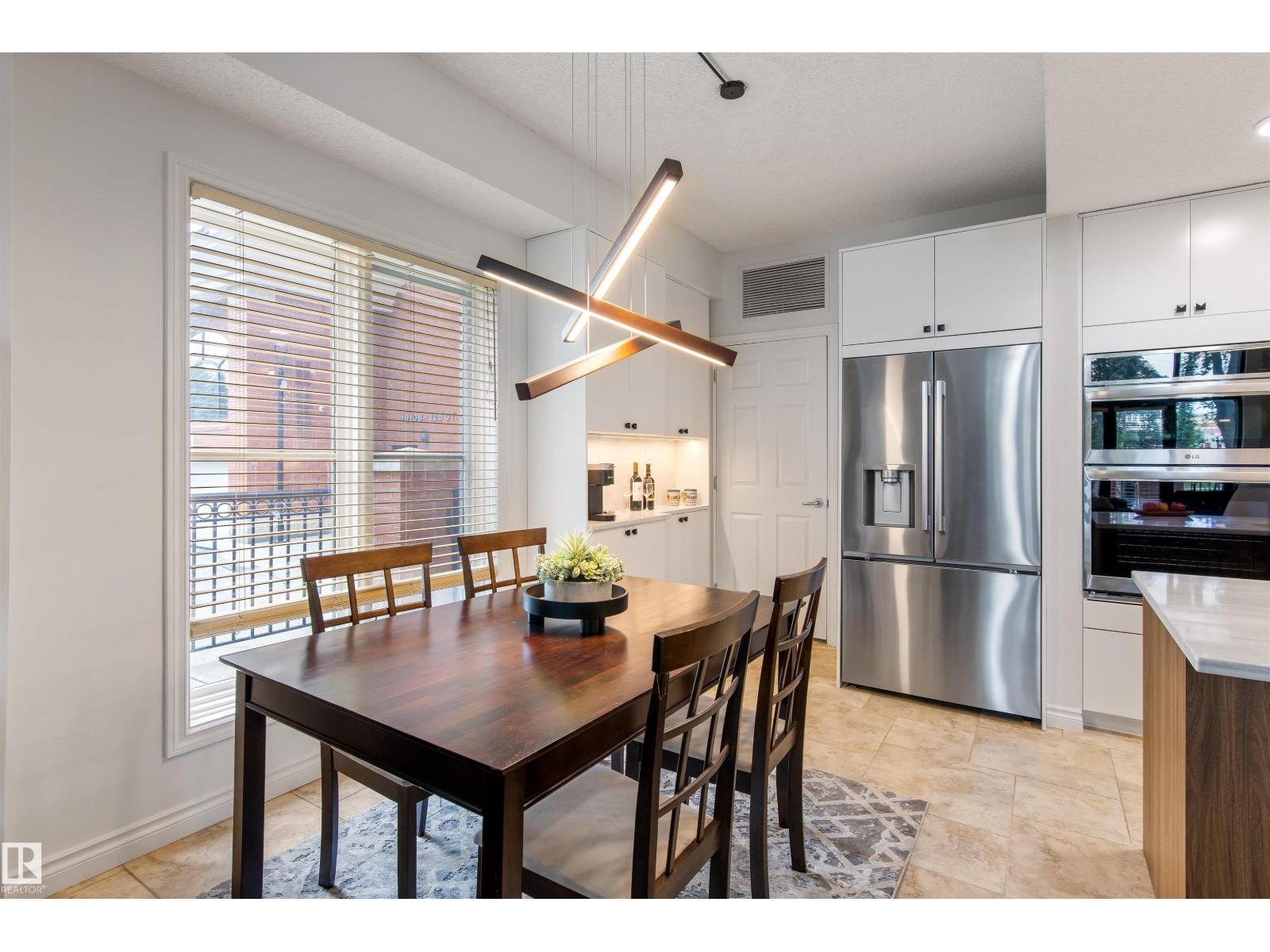 #105 10108 125 ST NW - 14
