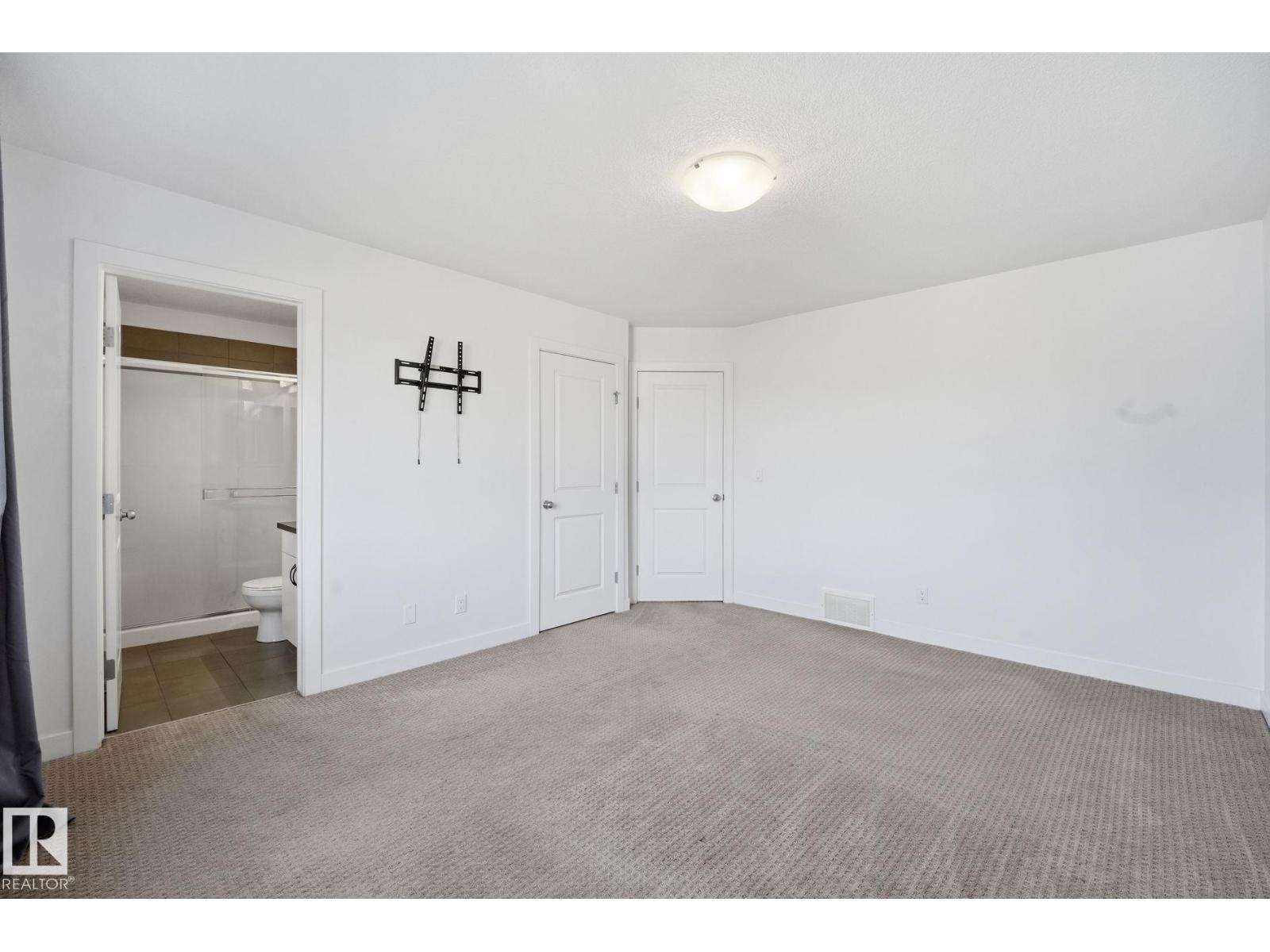 #18 13810 166 AV NW - 17