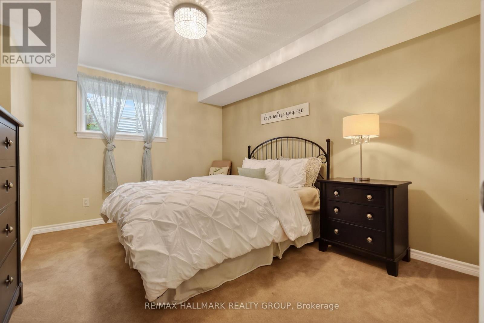 3 Bed, 3 Bath House for Sale in Ottawa – 236 BULRUSH CRESCENT, Ottawa – MLS# X13646282 - Image 20