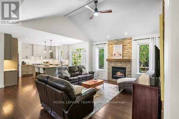 524 OSMOND DALEY DRIVE - 11