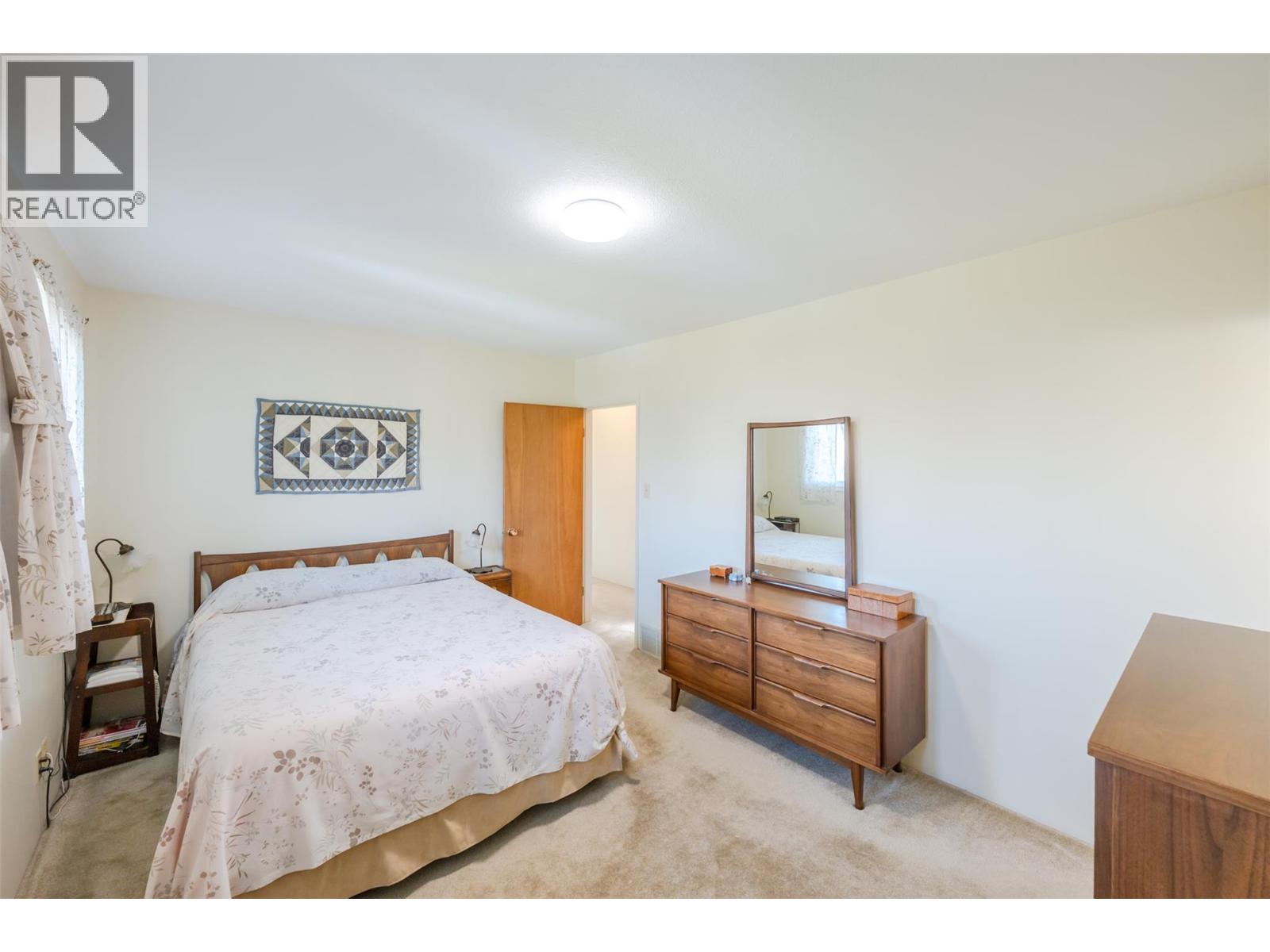  5608 Yarrow Street, Oliver