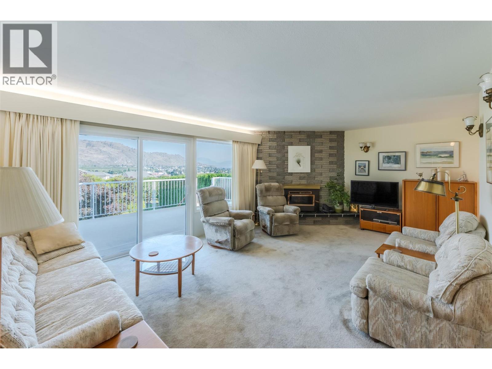  5608 Yarrow Street, Oliver