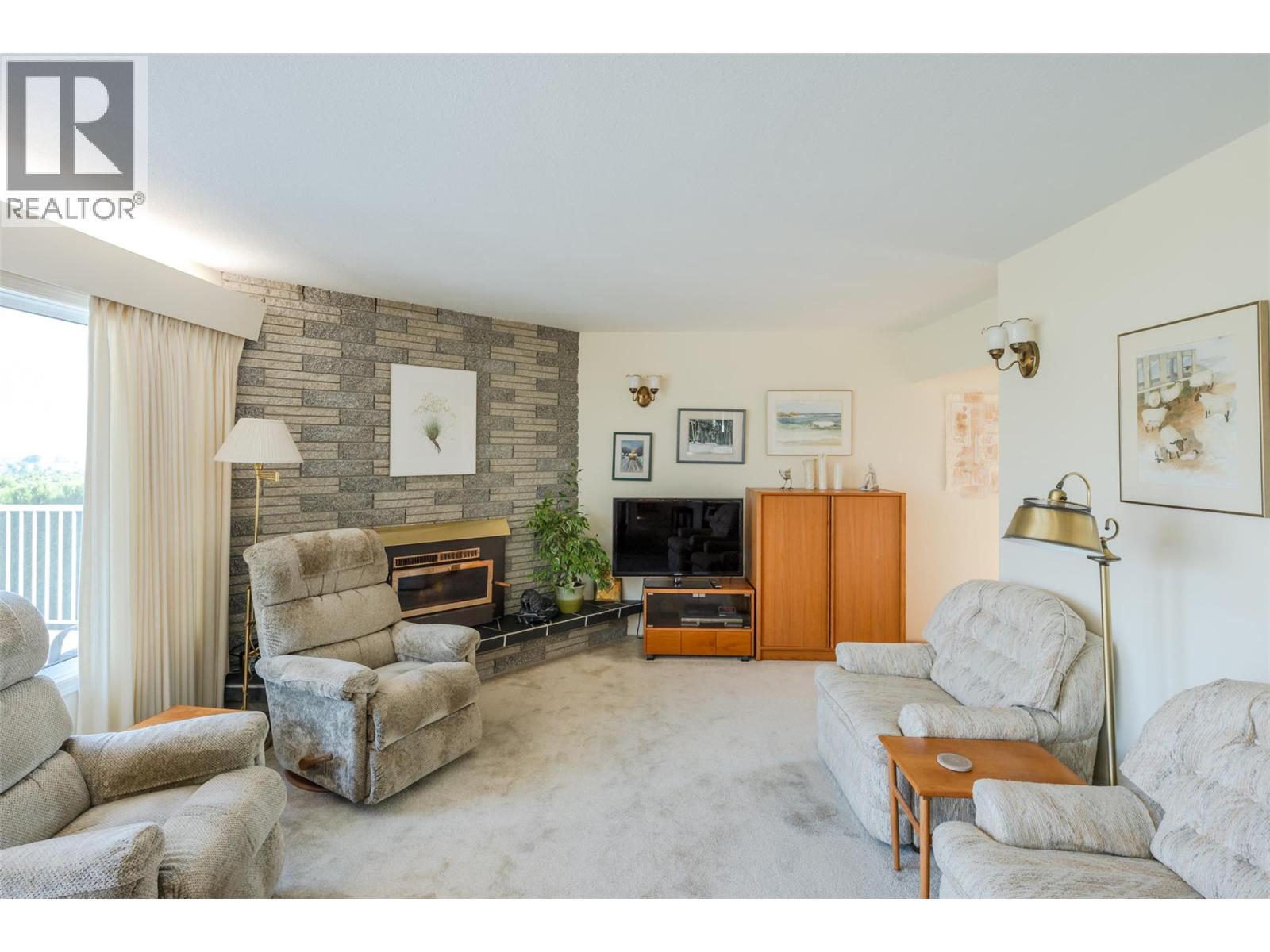  5608 Yarrow Street, Oliver