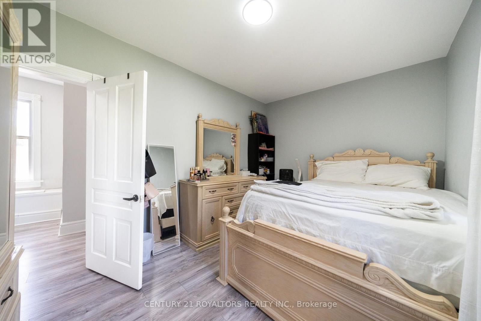 5112 KING STREET - 23