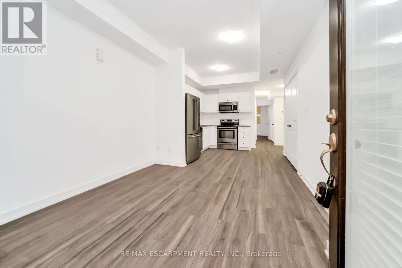 #60 60 WINSTON PARK BOULEVARD - 4