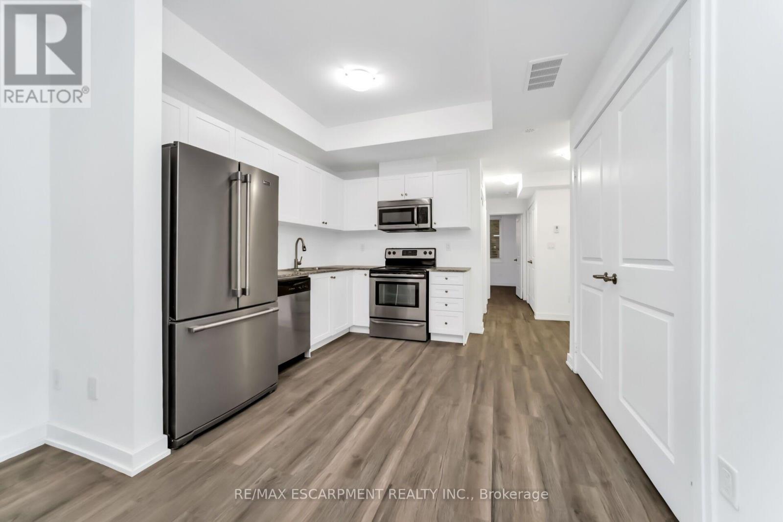 #60 60 WINSTON PARK BOULEVARD - 7