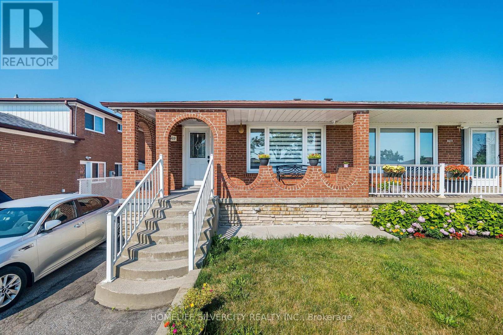 Photo of 3669 Corliss Crescent