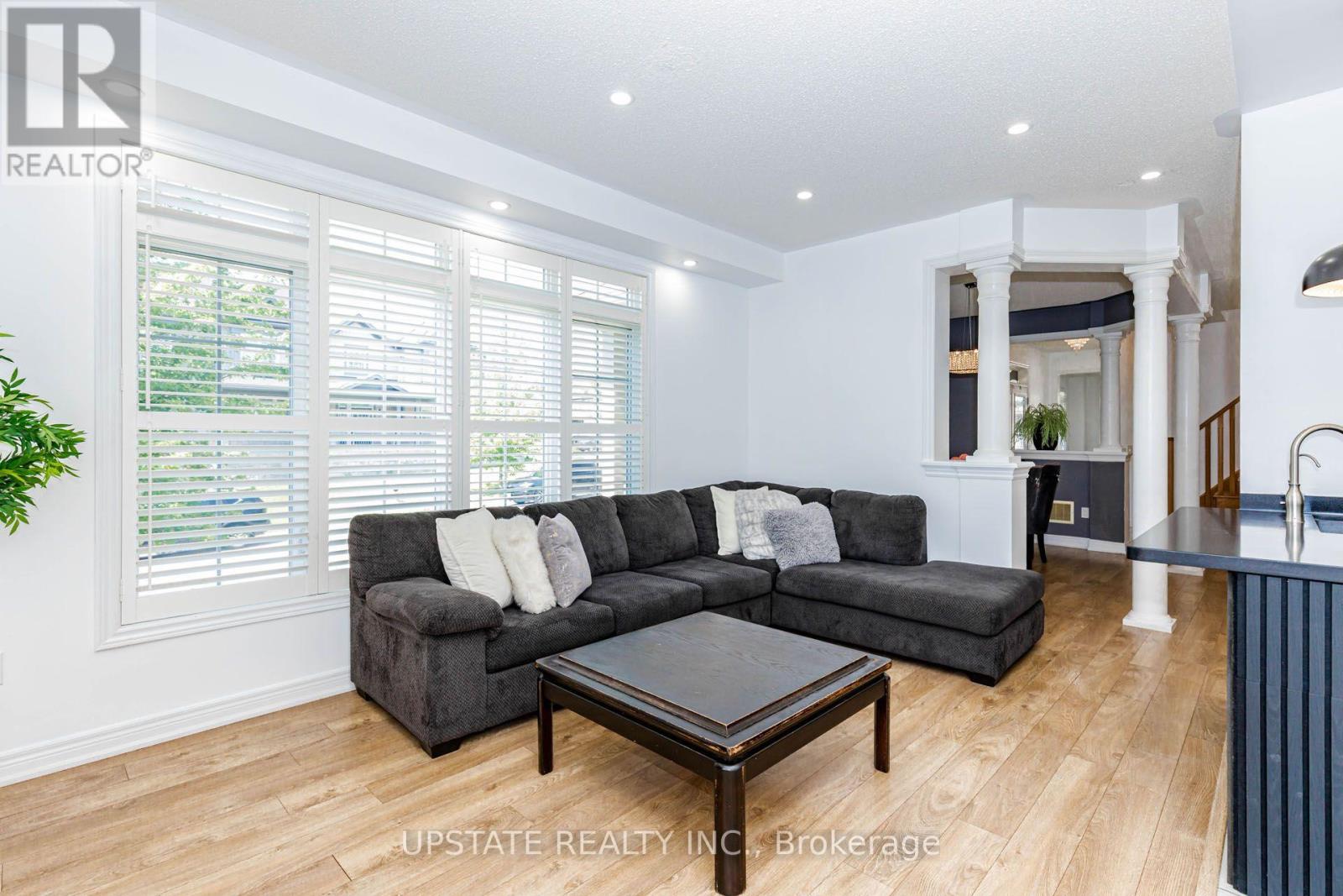 757 COOK CRESCENT - 18