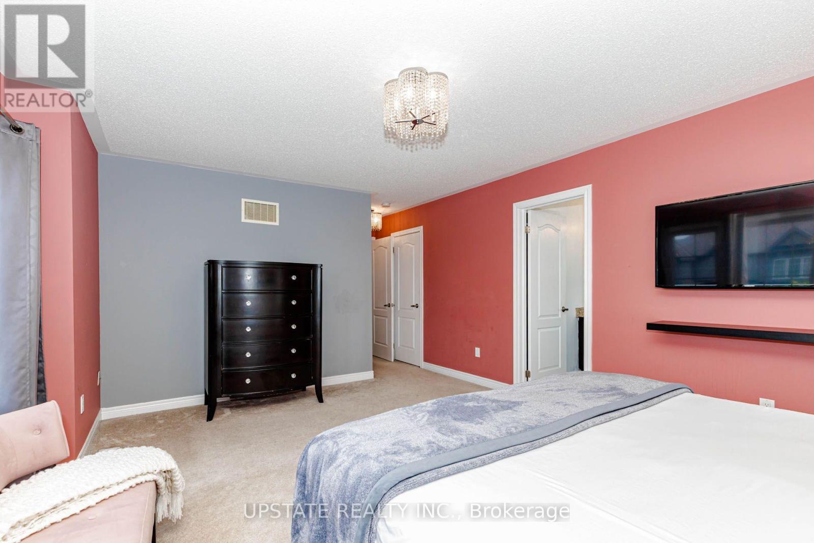 757 COOK CRESCENT - 33