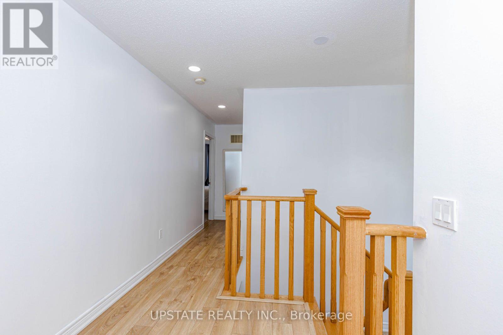 757 COOK CRESCENT - 38