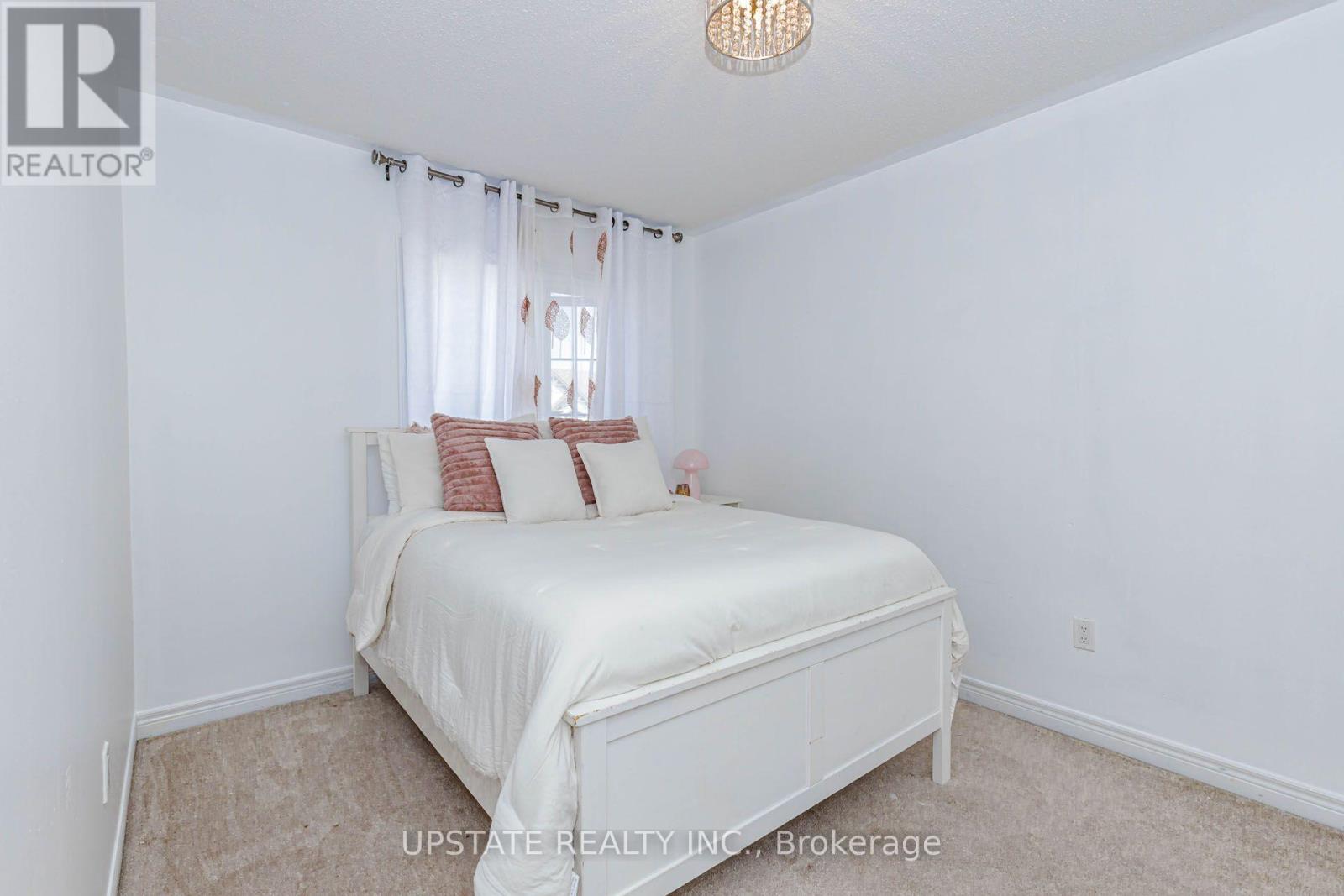 757 COOK CRESCENT - 44