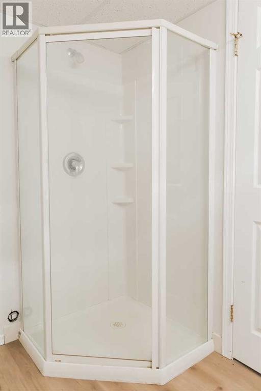 6221 91 Street - 31