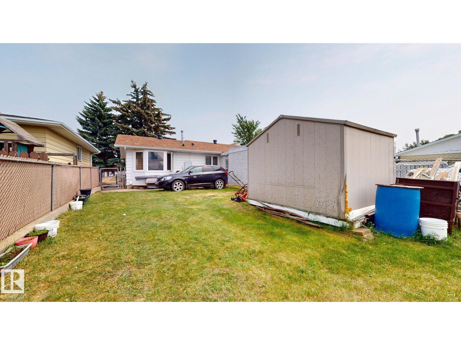 12812 45 ST NW - 33