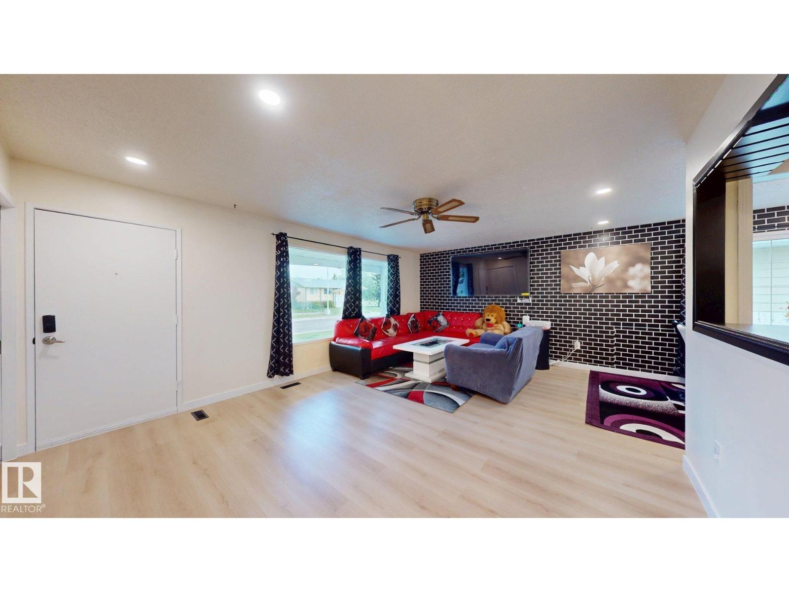 12812 45 ST NW - Image 5