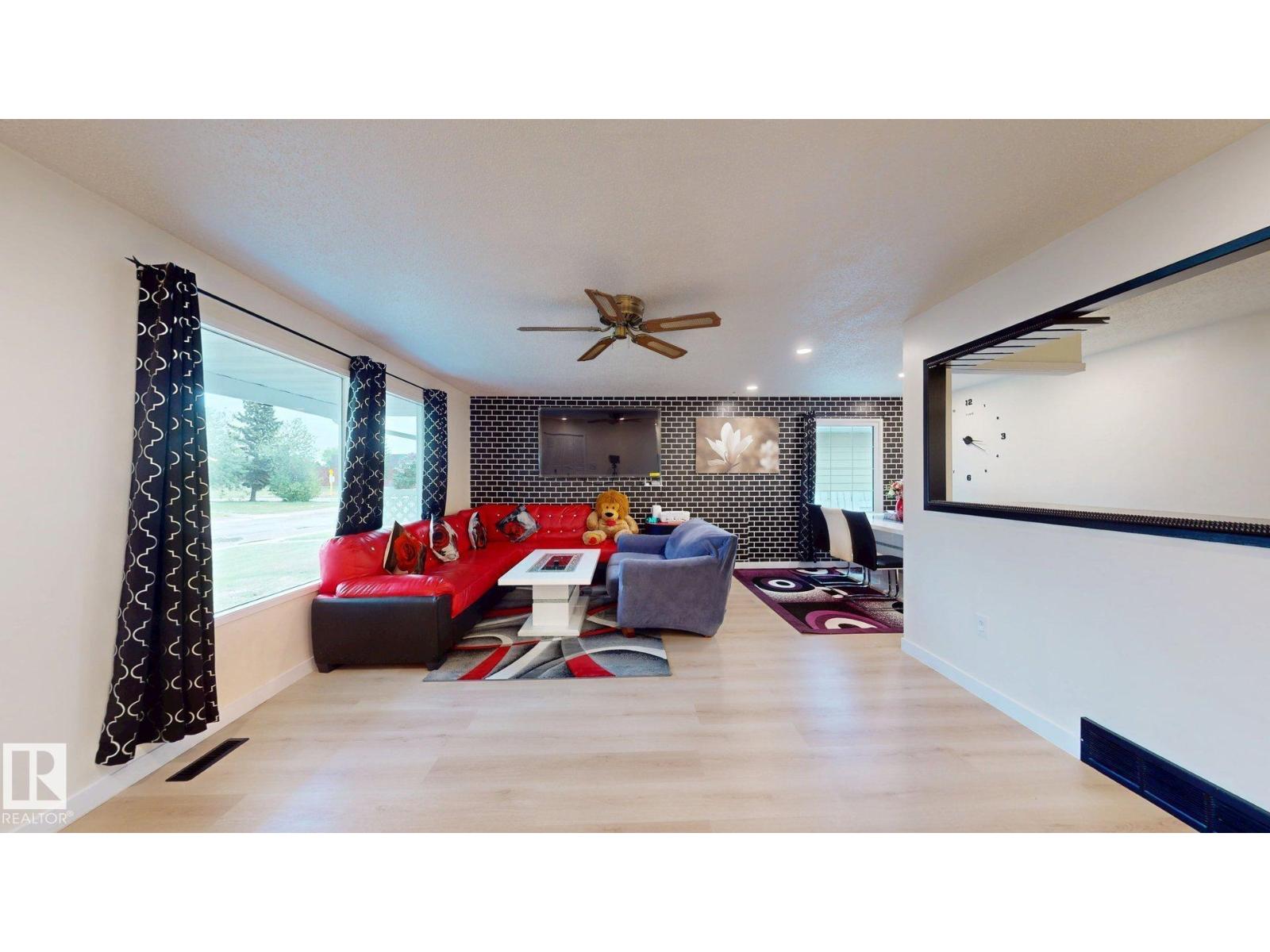 12812 45 ST NW - Image 6