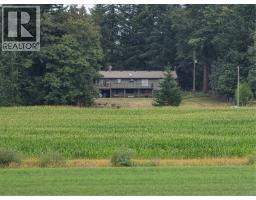 2400 Ployart Rd, Black Creek, BC V9J1H8 Photo 12