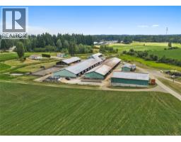 2400 Ployart Rd, Black Creek, BC V9J1H8 Photo 17