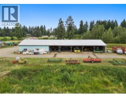 2400 Ployart Rd, Black Creek, BC V9J1H8 Photo 18