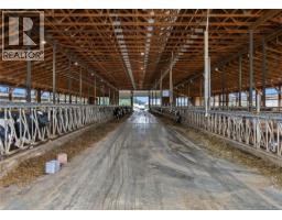 2400 Ployart Rd, Black Creek, BC V9J1H8 Photo 23
