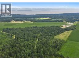 2400 Ployart Rd, Black Creek, BC V9J1H8 Photo 35
