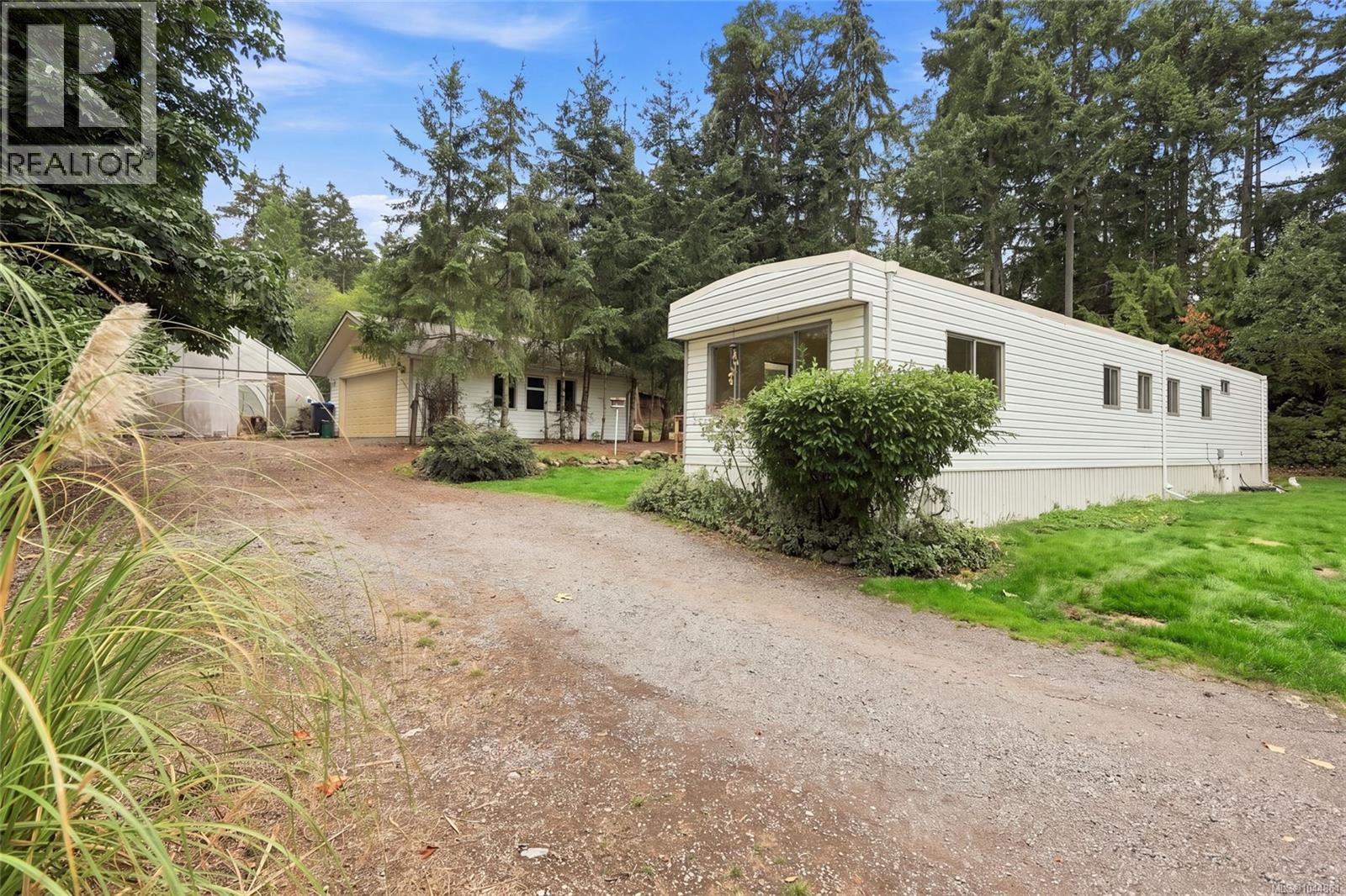 470 Fourneau Way - 2