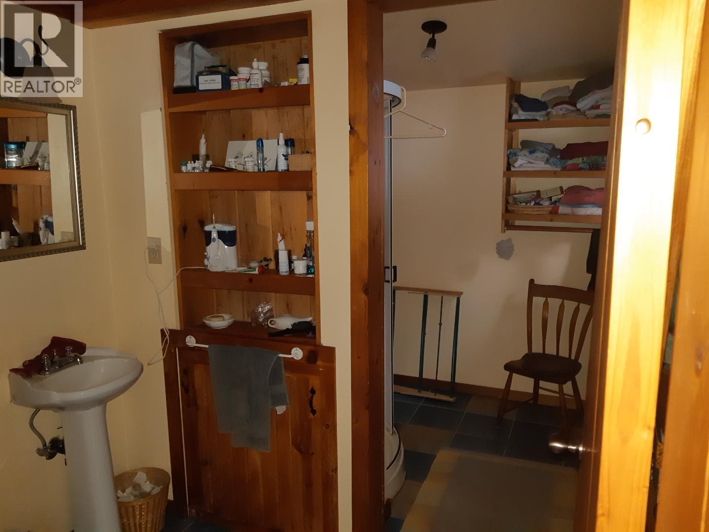 899 Coleman Road - 12