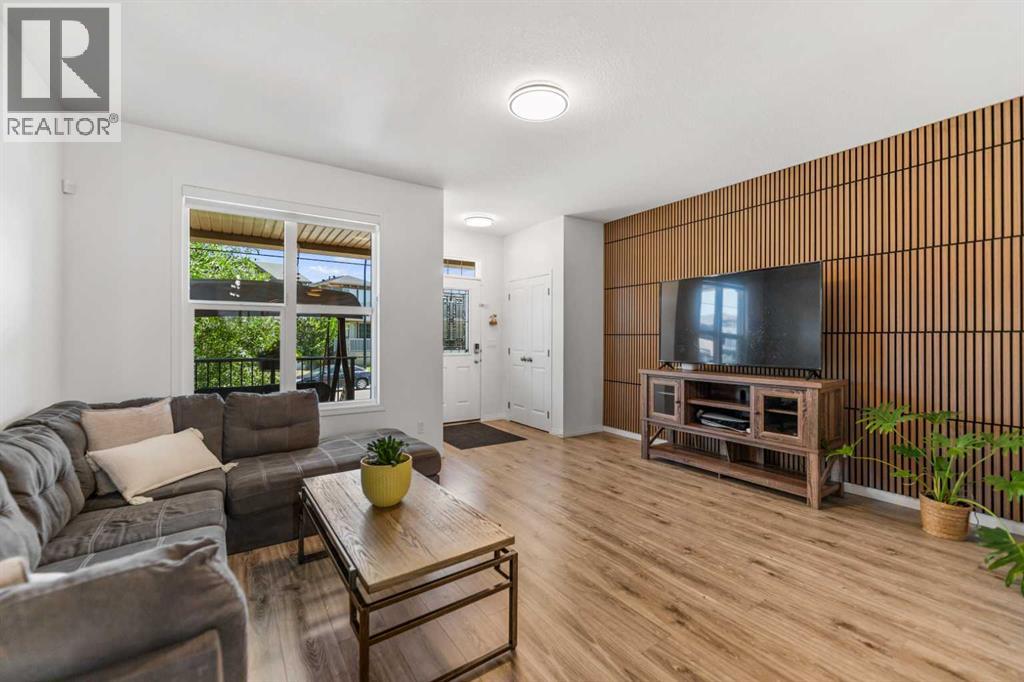 80 Legacy Glen Row SE - 3
