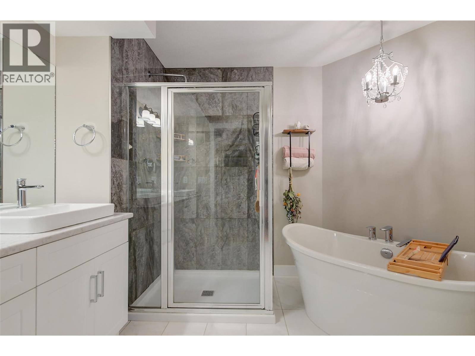 13 2893 Robinson Road, Lake Country